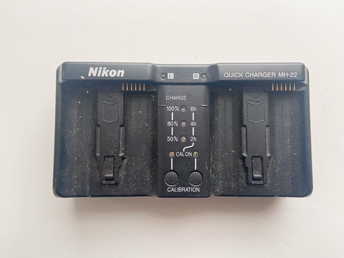 Genuine nikon dual - mh-22,