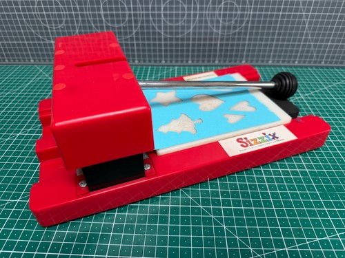 Sizzix original red die - sizzix,