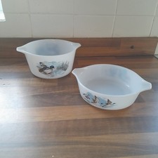 2x Vintage JAJ English Pyrex Wildfowl Casserole Dish designed in 1961