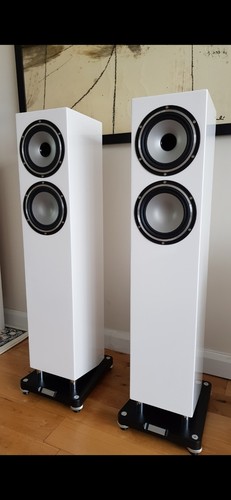 Boxed tannoy revolution 6f - boxed, xt