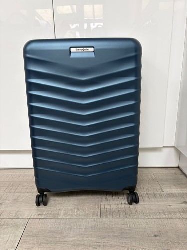 Large hard samsonite suitcase - large,