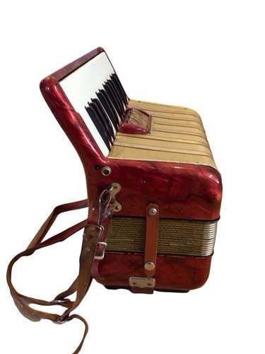 Hohner accordian carmen - carmen, ii