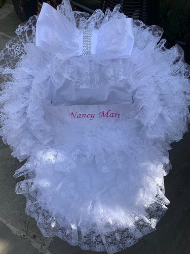 White universal baby - , car