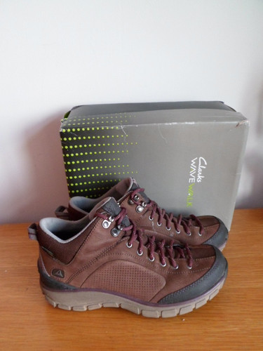 Brown clarks nubuck wave - brown,