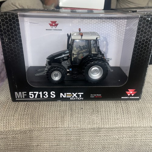 Universal hobbies massey - -,