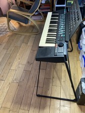 Yamaha Electronic Keyboard PSR 75 With Power Cable Fully Working