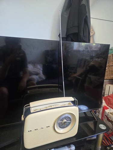 Bush radio tr82 tested - radio,