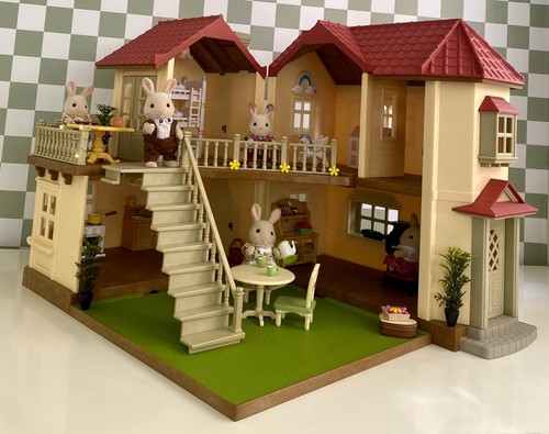 Sylvanian families beechwood - families,
