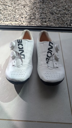 Nearly new white - nearly, vapour