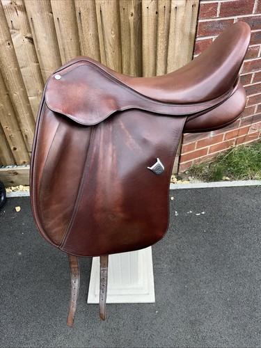 Bates innova dressage - bates, saddle
