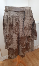 Cabbages & Roses Antique Gold