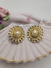 Vintage Large Oval Pearl