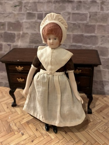 Dolls house scale - 1/12,