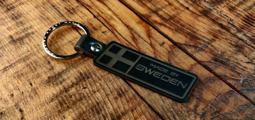 Made sweden leather keyring - by,