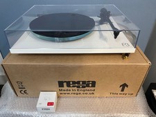 Rega P3 / Planar 3 Turntable