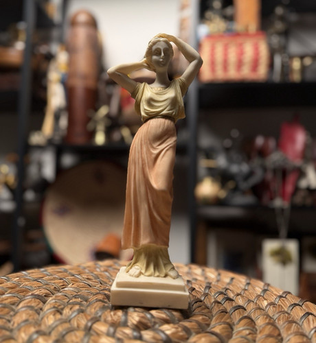 Alabaster classic lady - alabaster,