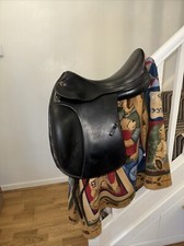 SALE! 17 Inch Black Leather Prestige Venus Monoflap Dressage Saddle Narrow Width