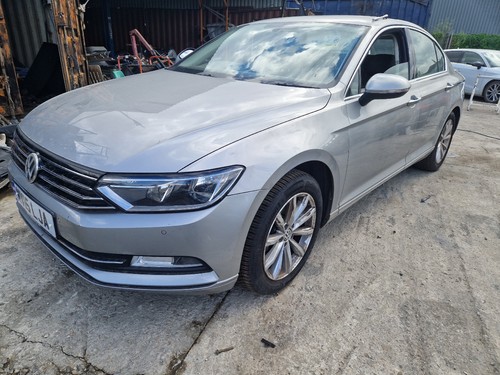 Passat door saloon - b8,