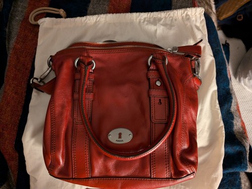 Red leather fossil handbag cb - fossil,