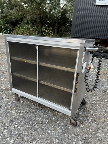 Hot cupboard - hot,