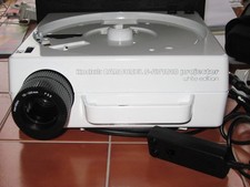 Kodak Carousel SAV1010 White Projector, Remote & Case