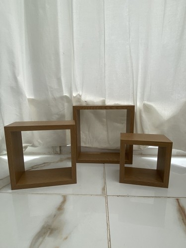 Wall floating square box - wall,