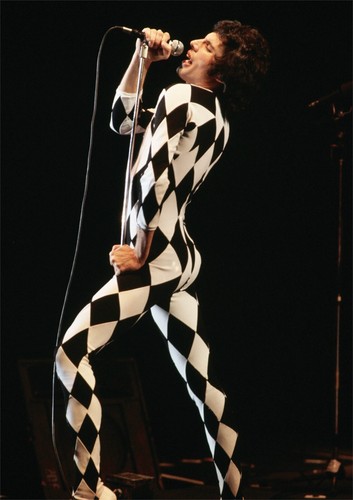 Freddie-Mercury-Queen-New-POST