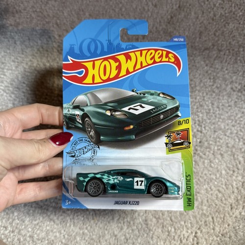 Hot wheels jaguar xj220 - hot,