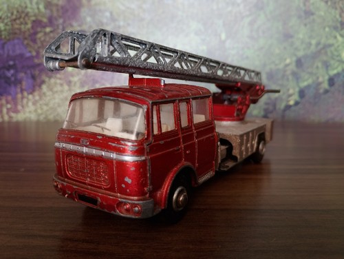 Dinky toys berliet - dinky,