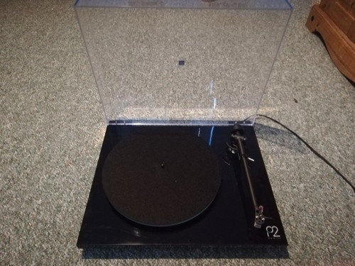 Planar two turntable rega - two,