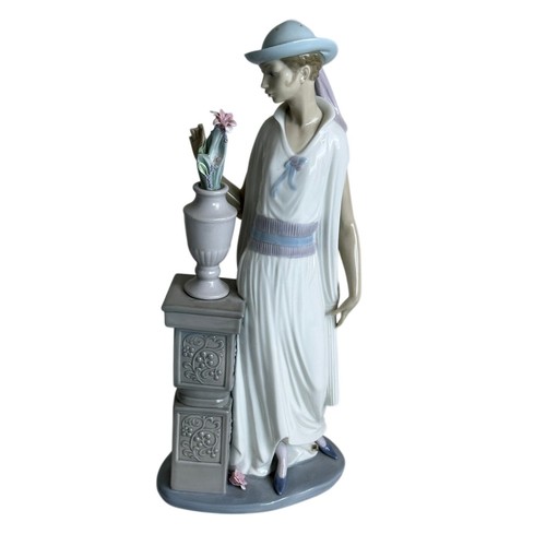 Lladro 5175 lady - lladro,