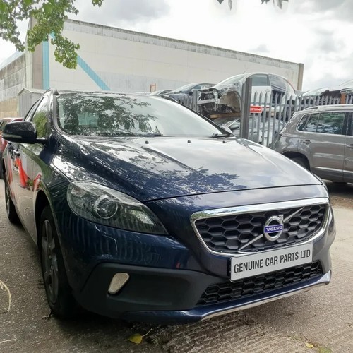 Volvo v40 cross country - v40,