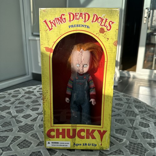 Bride chucky living - chucky,