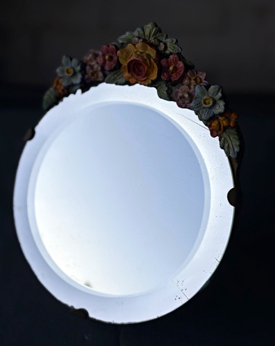 Round floral accent - round, wall