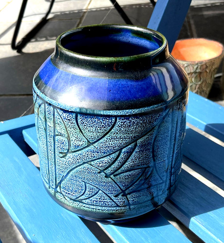 Gorgeous jewel blue vintage - gorgeous,