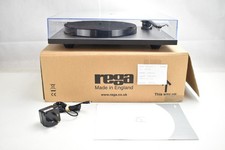 Rega Planar 1 Turntable