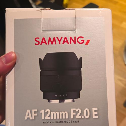 Samyang 12mm 0 auto - samyang, af