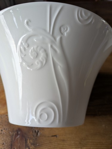 Vgc wedgwood nature - bone, china