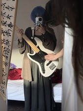 marcus miller bass guitar Sire V7