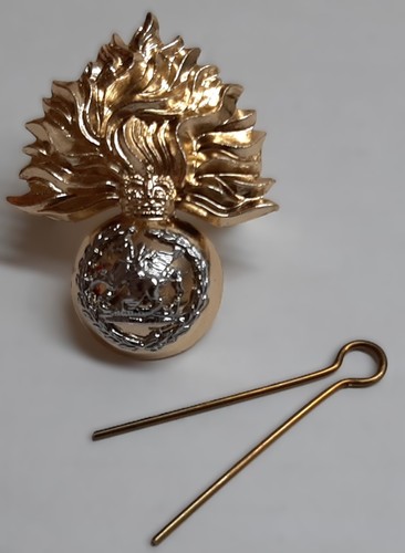 Rrf cap badge british - badge, army