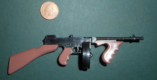 1/6 scale Thompson Tommy Gun