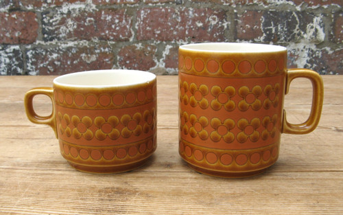 1975 hornsea saffron tea cup - saffron,