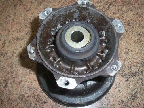 Cagiva w16 600 rear hub - 600,
