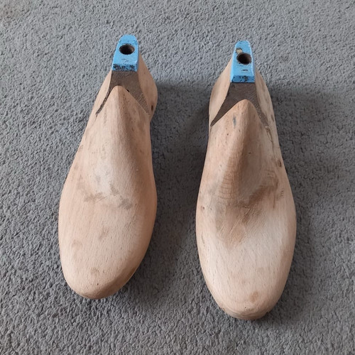 Wooden shoe boot trees - wooden, pair