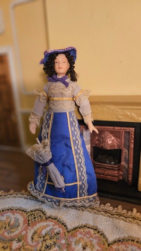 12th scale dolls house - scale,