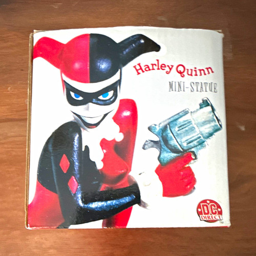 Direct harley quinn - dc,