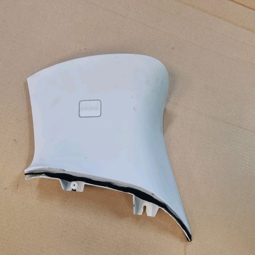 Rear right pillar - d,