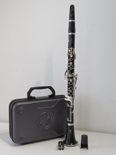 Yamaha YCL-450 Wooden Intermediate Clarinet Outfit – Superb