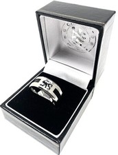 CHELSEA FC STAINLESS STEEL BLACK INLAY BAND RING COMPLETE IN GIFT BOXED CFC