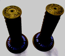 OAKLEY GRIPS PK RIPPER 45 YEARS OF RADNESS B1-B SE BIKES BLACK W DONUTS 2010 BMX